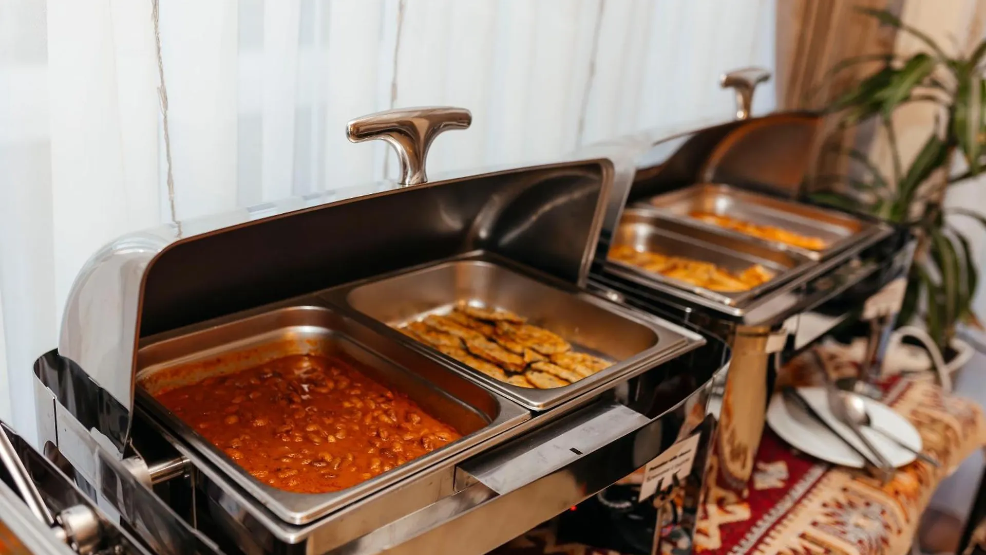 Capitol Hotel Bakoe 3*,